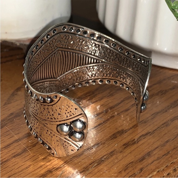 J CREW Ivory Crackle Marble Large Silver Cuff Bracelet ELEGANT - Picture 3 of 4